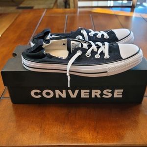 Converse tennis shoes